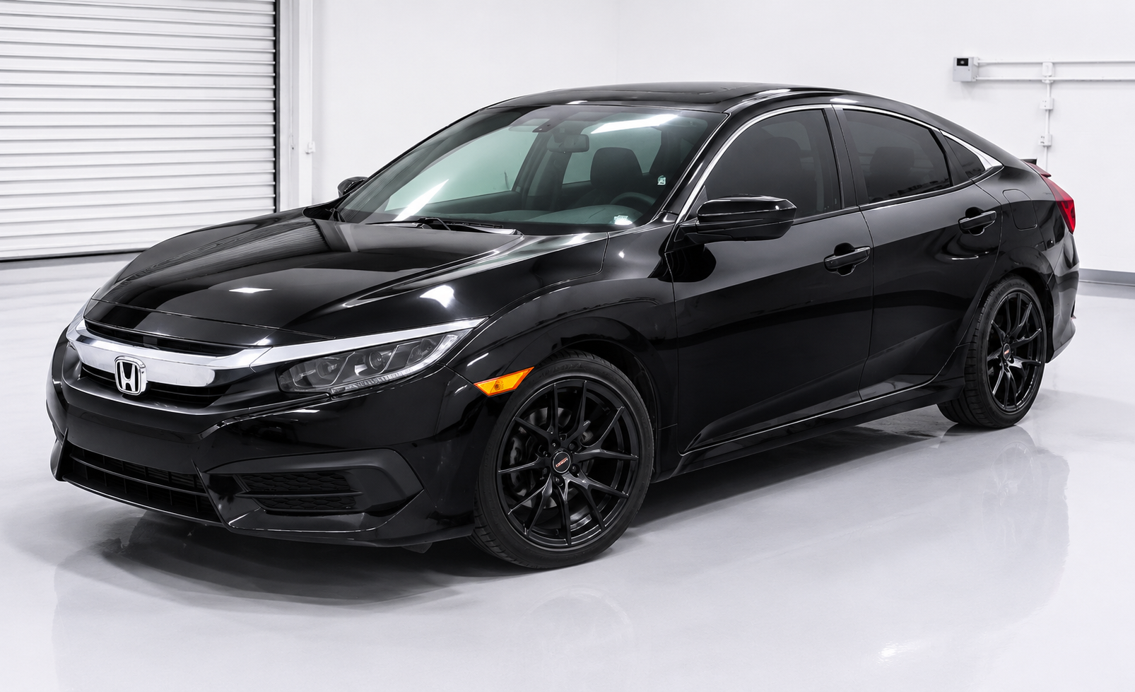 
								2018 Honda Civic LX full									